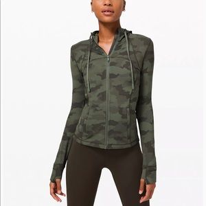 NWT lululemon Hooded Define Jacket. Camo